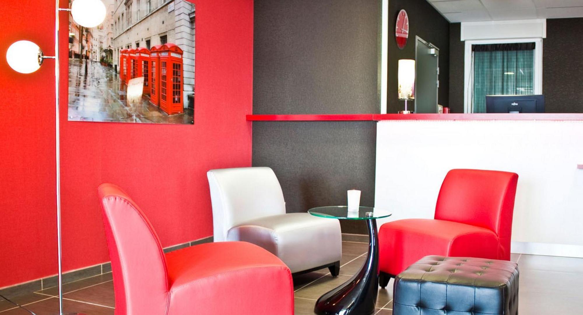 The Originals City, Hotel Des Lys, Dreux Bagian luar foto